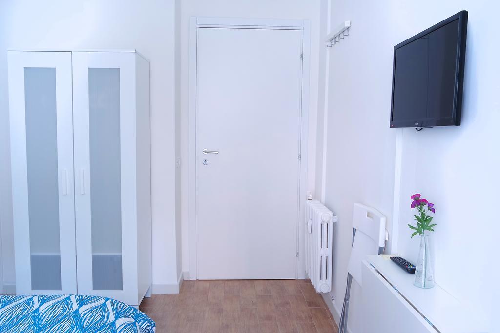 Bed & Breakfast Cm Piramide Roma